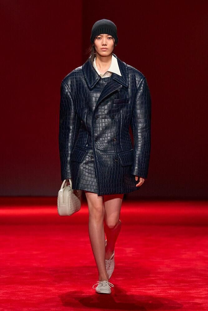 Le défilé Bottega Veneta automne-hiver 2026-2027 à la Fashion Week de Milan