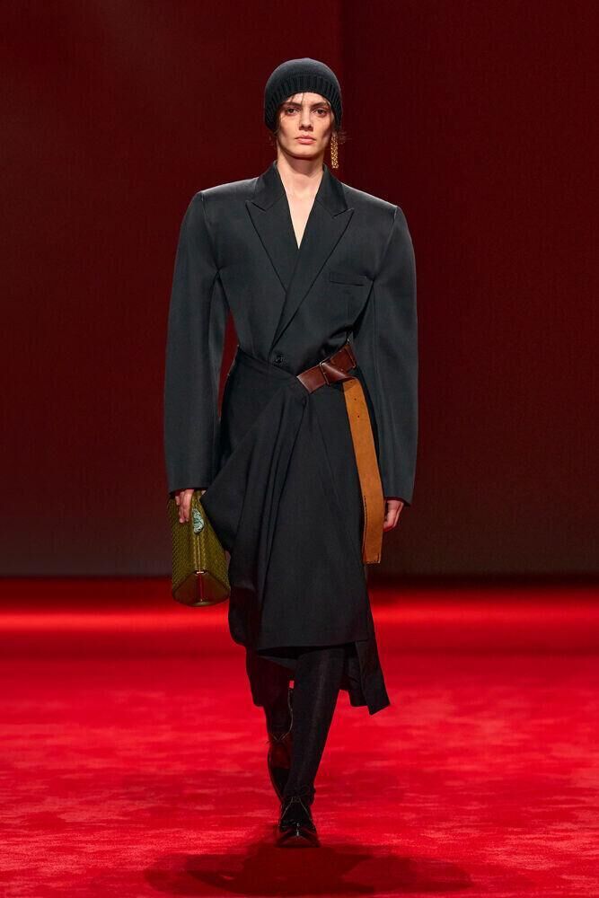Le défilé Bottega Veneta automne-hiver 2026-2027 à la Fashion Week de Milan