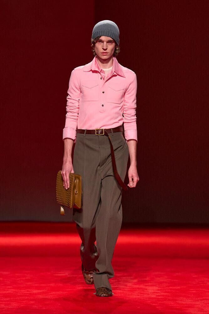 Le défilé Bottega Veneta automne-hiver 2026-2027 à la Fashion Week de Milan