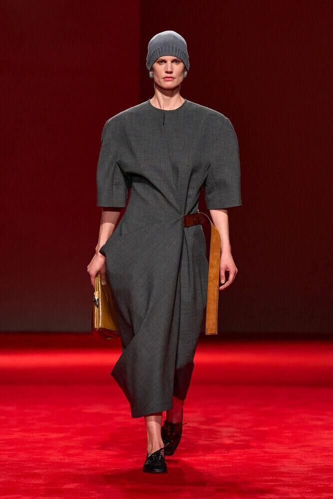 Le défilé Bottega Veneta automne-hiver 2026-2027 à la Fashion Week de Milan
