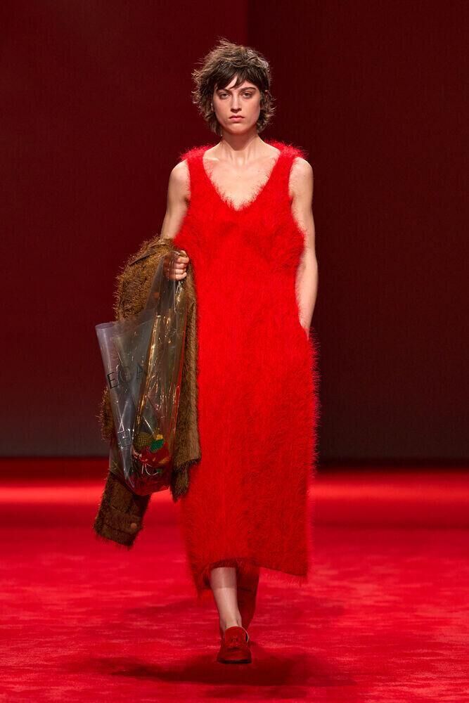 Le défilé Bottega Veneta automne-hiver 2026-2027 à la Fashion Week de Milan