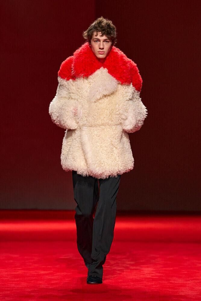 Le défilé Bottega Veneta automne-hiver 2026-2027 à la Fashion Week de Milan