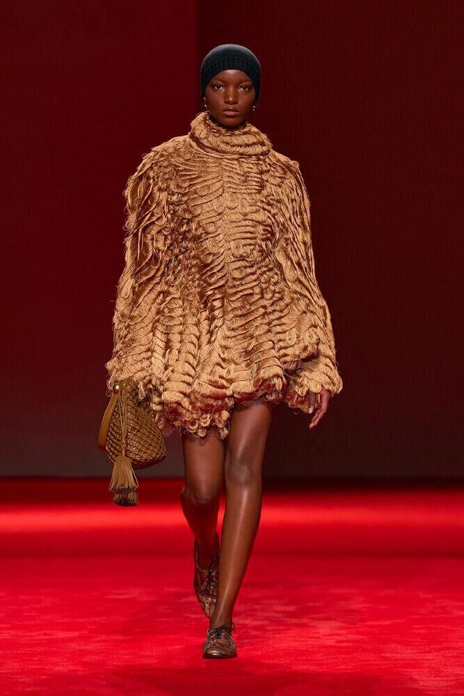 Le défilé Bottega Veneta automne-hiver 2026-2027 à la Fashion Week de Milan