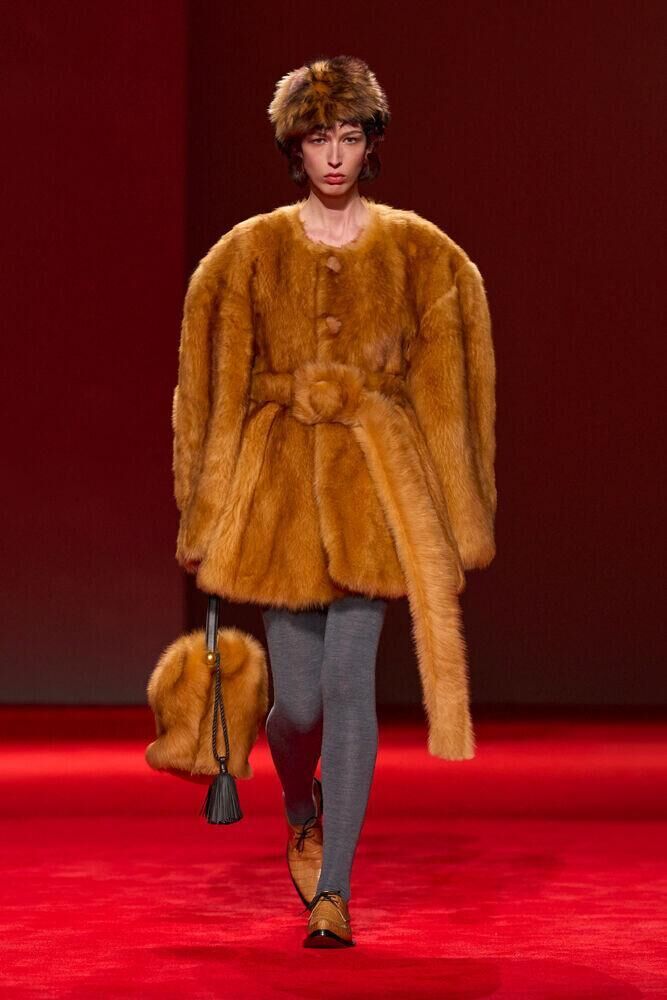 Le défilé Bottega Veneta automne-hiver 2026-2027 à la Fashion Week de Milan