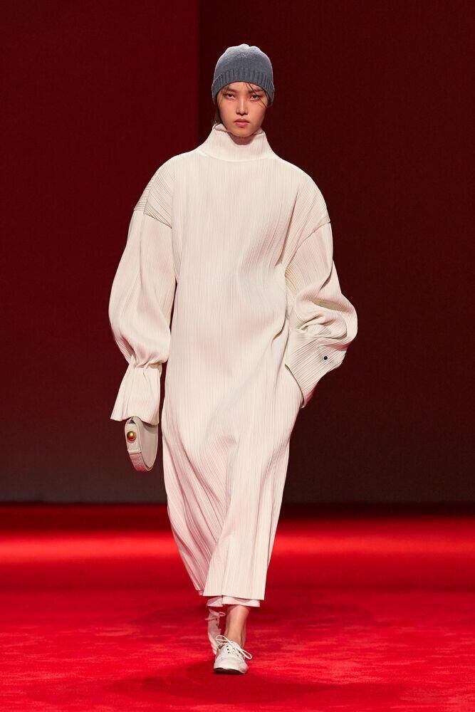 Le défilé Bottega Veneta automne-hiver 2026-2027 à la Fashion Week de Milan