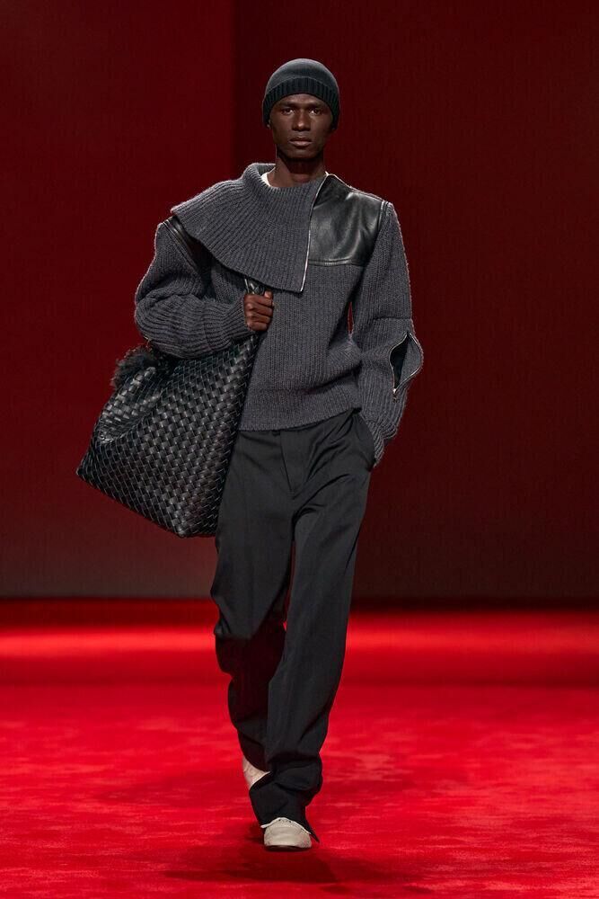 Le défilé Bottega Veneta automne-hiver 2026-2027 à la Fashion Week de Milan