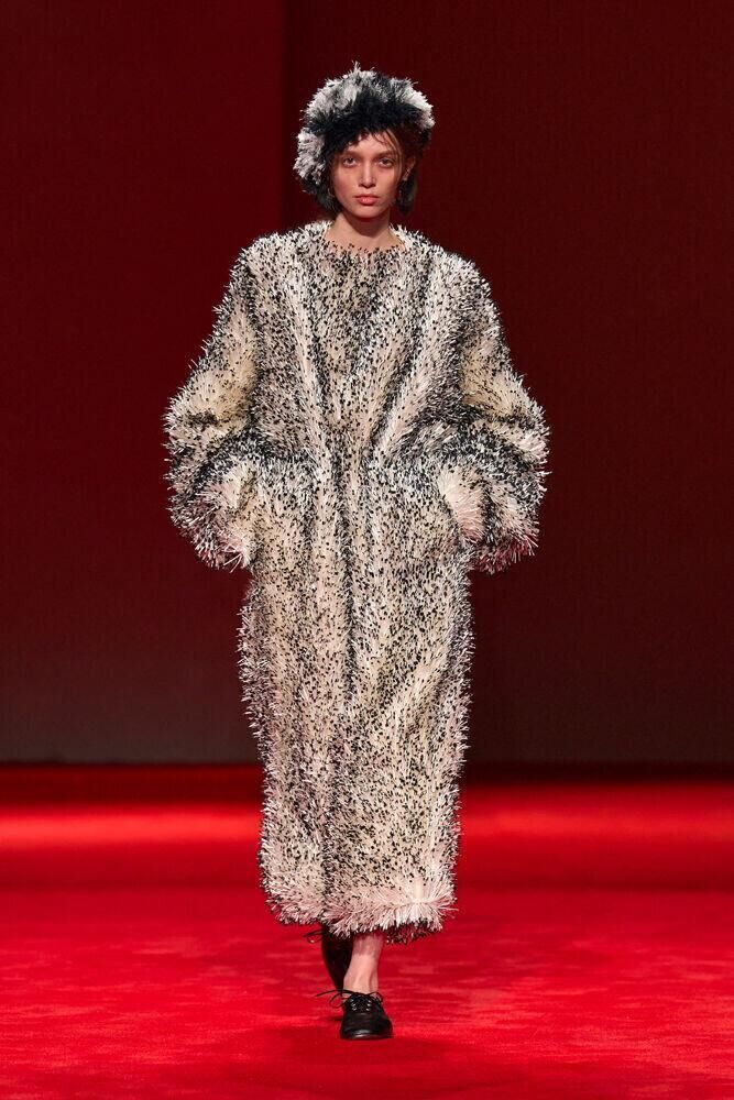 Le défilé Bottega Veneta automne-hiver 2026-2027 à la Fashion Week de Milan