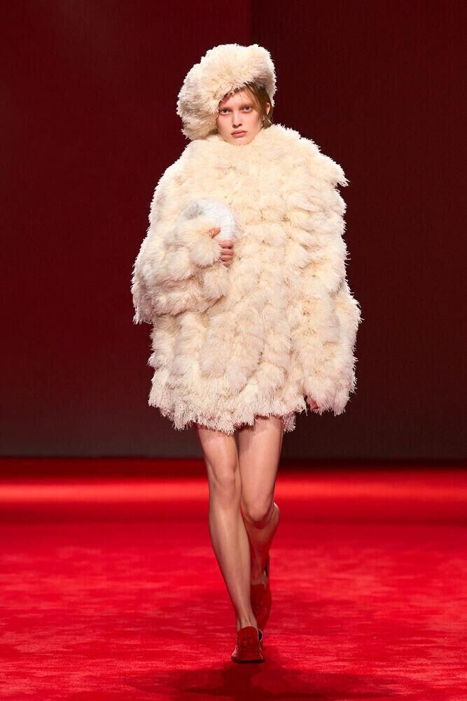Le défilé Bottega Veneta automne-hiver 2026-2027 à la Fashion Week de Milan