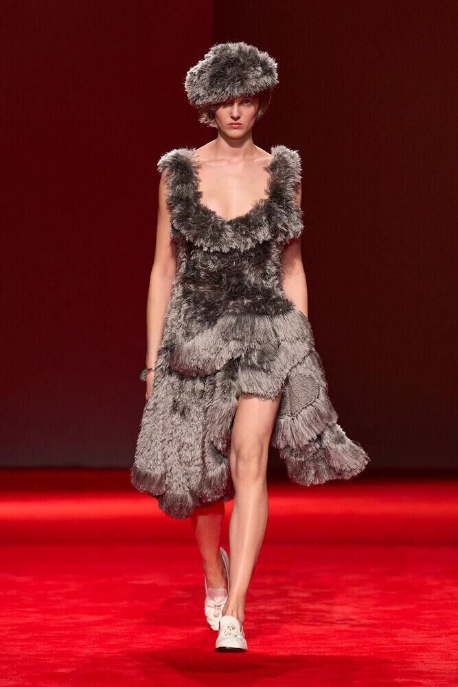 Le défilé Bottega Veneta automne-hiver 2026-2027 à la Fashion Week de Milan