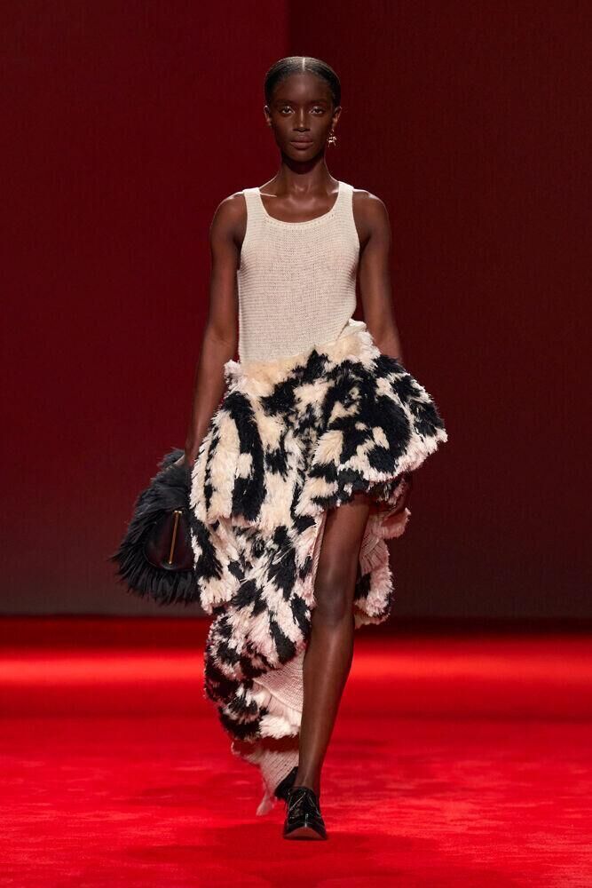 Le défilé Bottega Veneta automne-hiver 2026-2027 à la Fashion Week de Milan