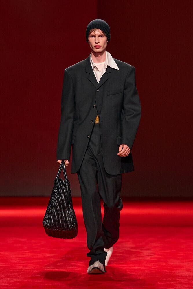 Le défilé Bottega Veneta automne-hiver 2026-2027 à la Fashion Week de Milan