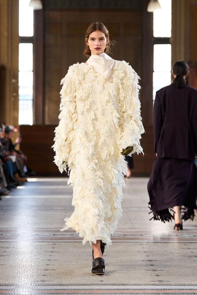 Le défilé Carven automne-hiver 2026-2027 à la Fashion Week de Paris