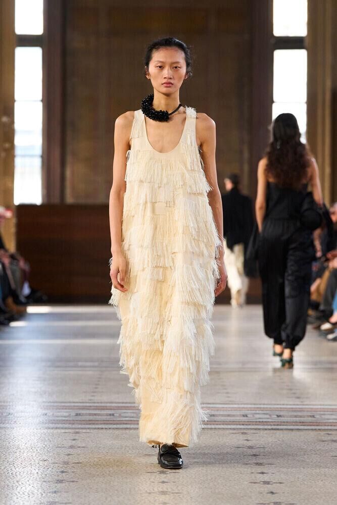 Le défilé Carven automne-hiver 2026-2027 à la Fashion Week de Paris