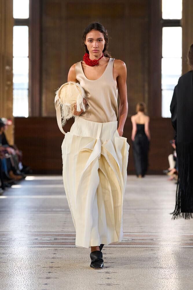 Le défilé Carven automne-hiver 2026-2027 à la Fashion Week de Paris