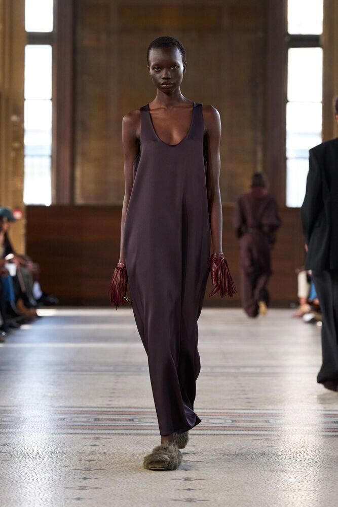 Le défilé Carven automne-hiver 2026-2027 à la Fashion Week de Paris