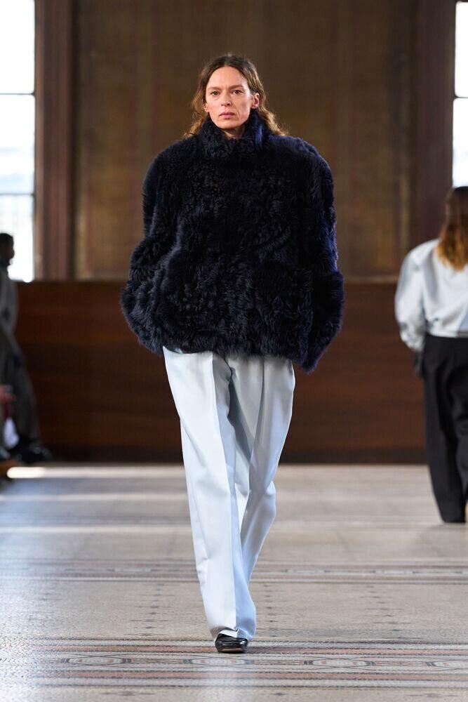 Le défilé Carven automne-hiver 2026-2027 à la Fashion Week de Paris