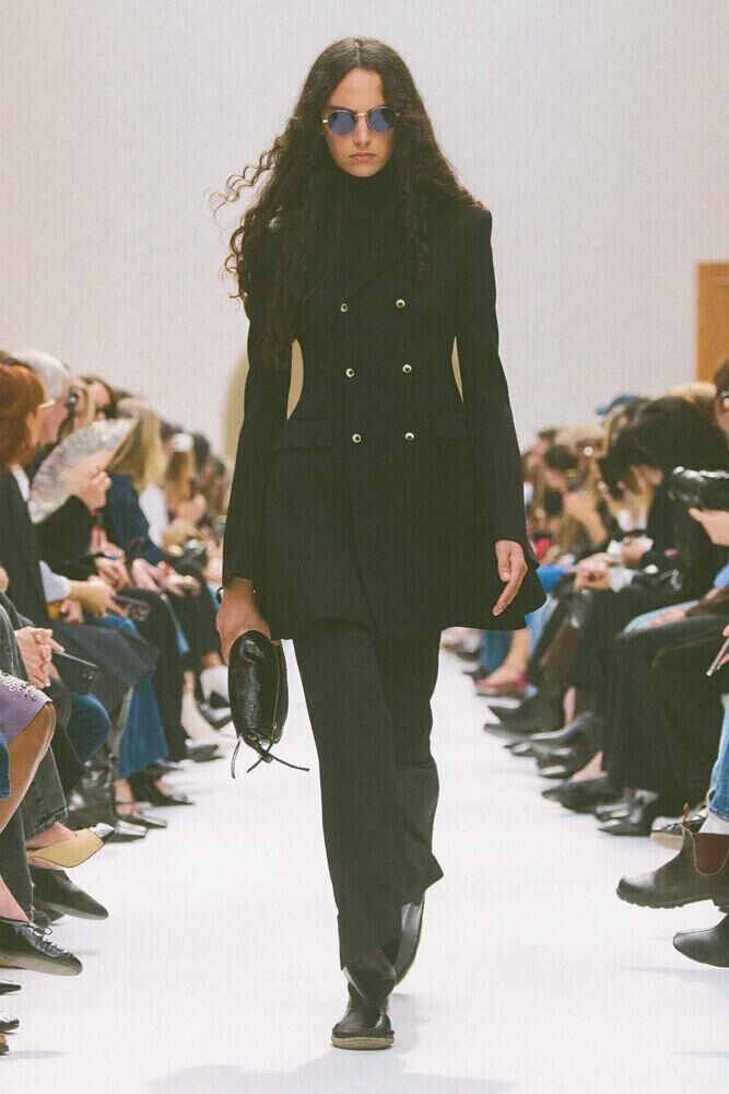 Le défilé Celine hiver 2026 à la Fashion Week de Paris