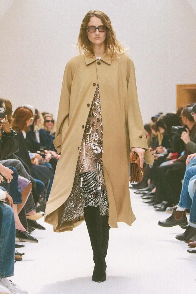 Le défilé Celine hiver 2026 à la Fashion Week de Paris