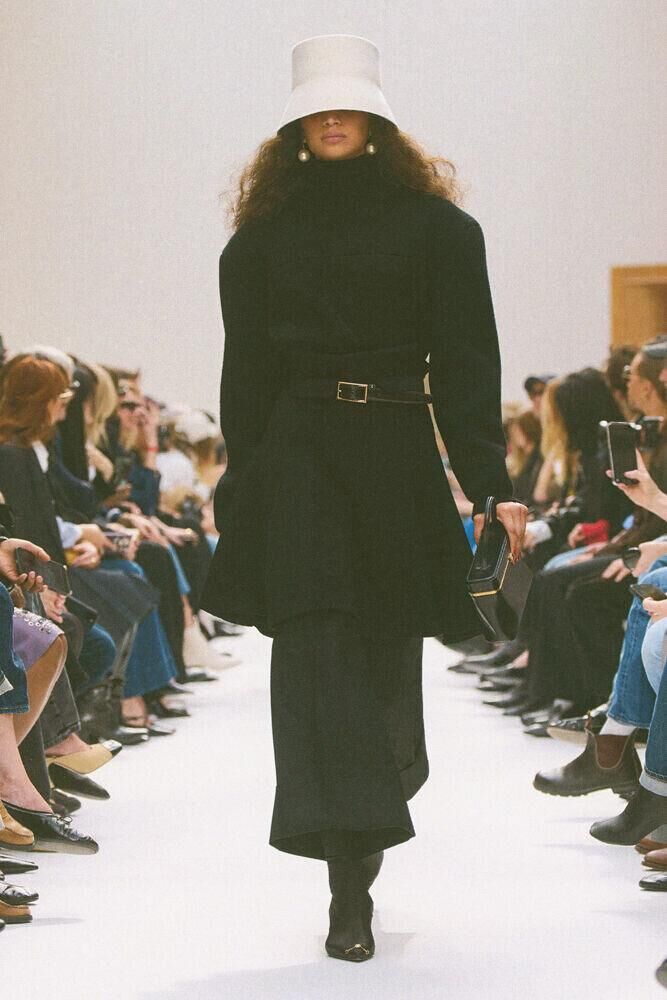 Le défilé Celine hiver 2026 à la Fashion Week de Paris