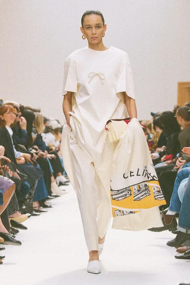 Le défilé Celine hiver 2026 à la Fashion Week de Paris