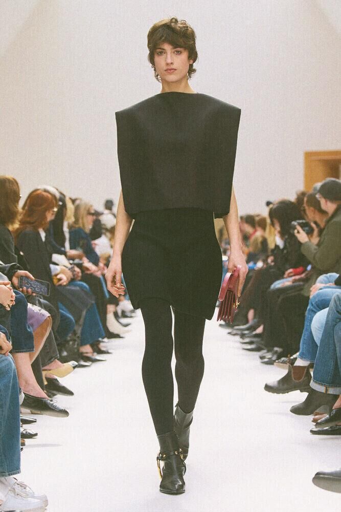 Le défilé Celine hiver 2026 à la Fashion Week de Paris