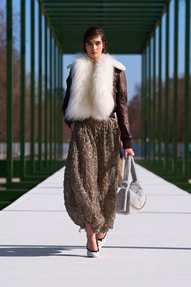 Le défilé Dior automne-hiver 2026-2027 à la Fashion Week de Paris
