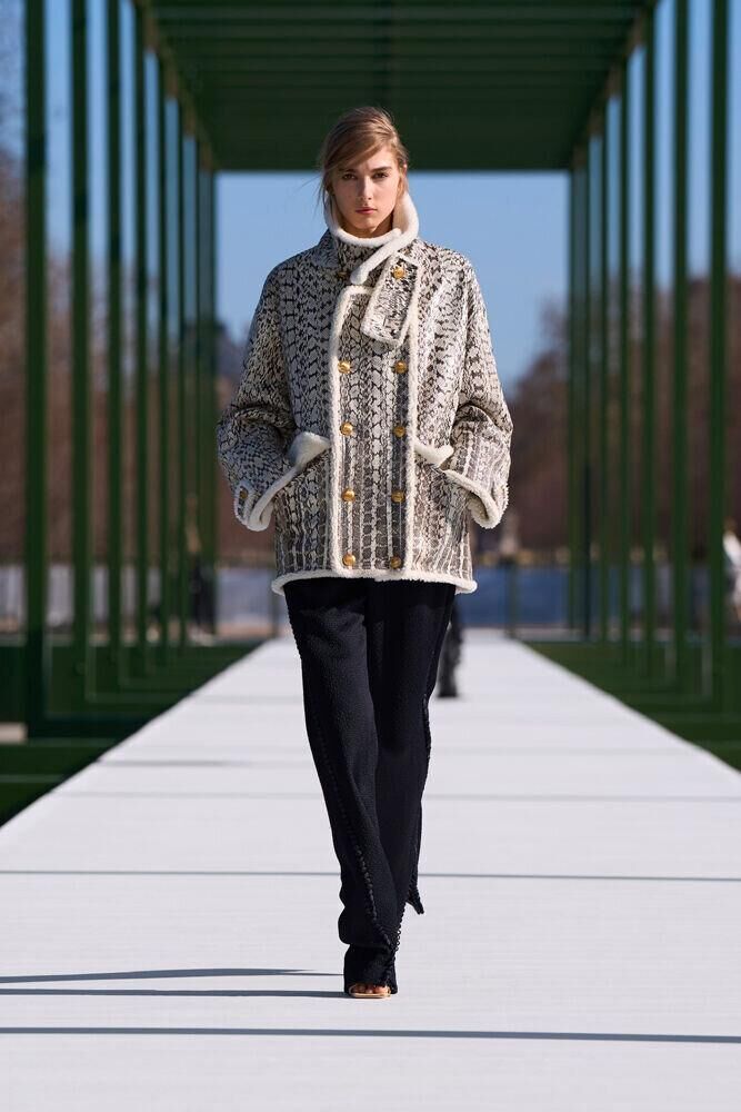 Le défilé Dior automne-hiver 2026-2027 à la Fashion Week de Paris