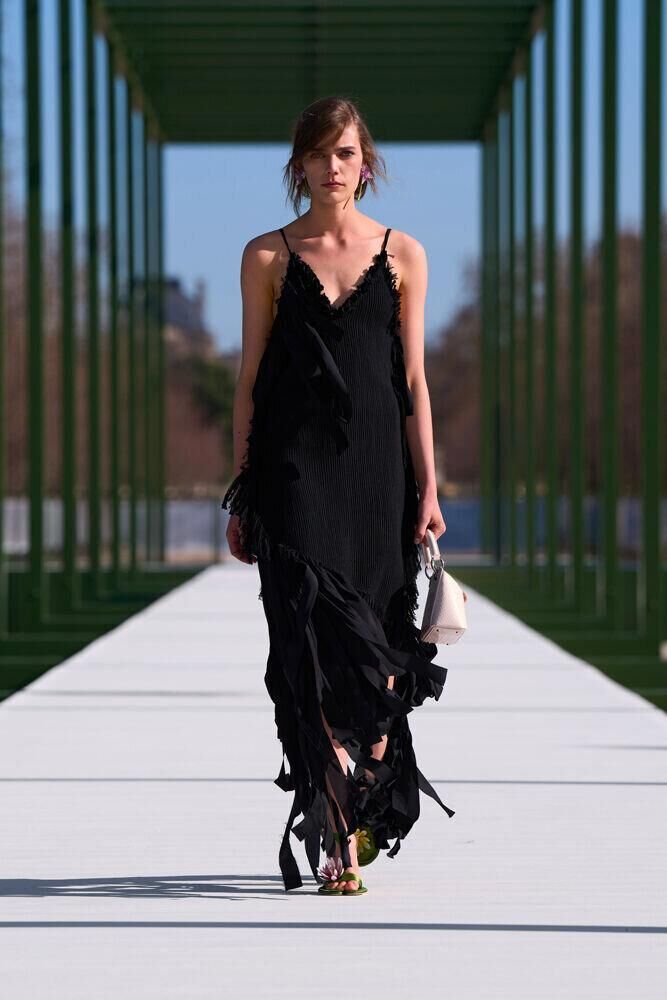 Le défilé Dior automne-hiver 2026-2027 à la Fashion Week de Paris