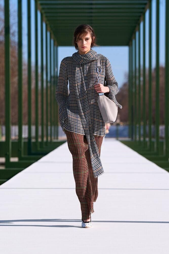 Le défilé Dior automne-hiver 2026-2027 à la Fashion Week de Paris