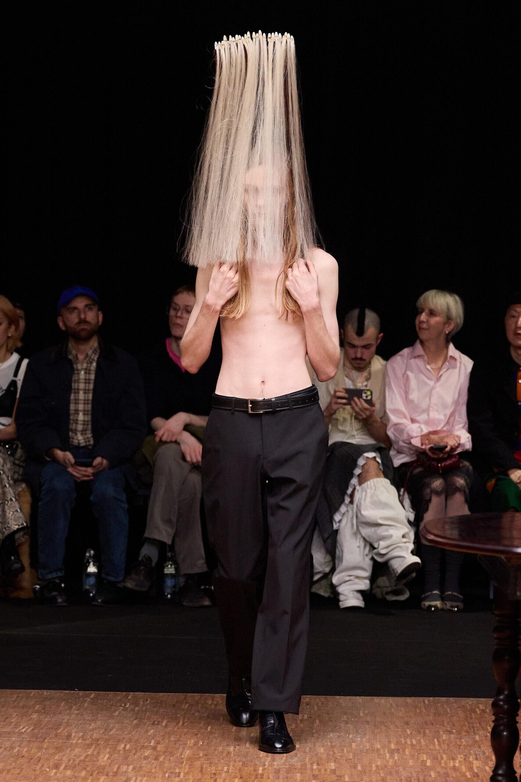 Le défilé Hodakova automne-hiver 2026-2027 à la Fashion Week de Paris