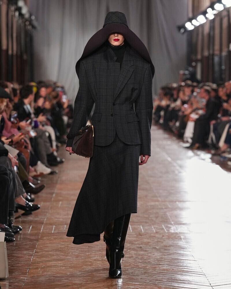 Le défilé Lanvin automne-hiver 2026-2027 à la Fashion Week de Paris