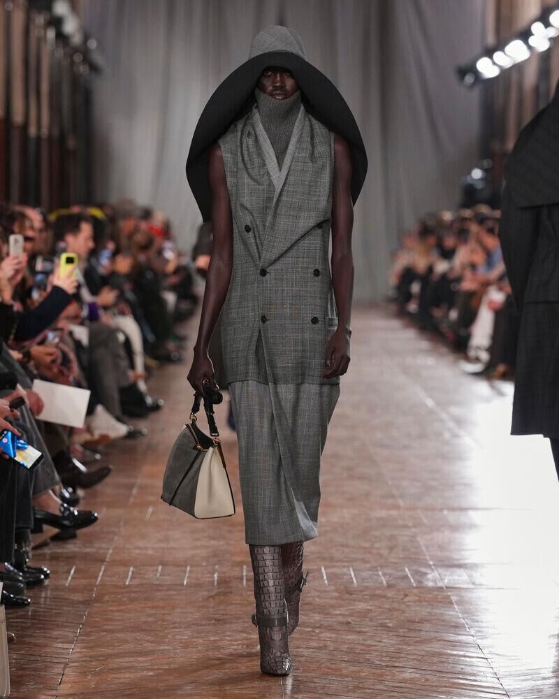 Le défilé Lanvin automne-hiver 2026-2027 à la Fashion Week de Paris
