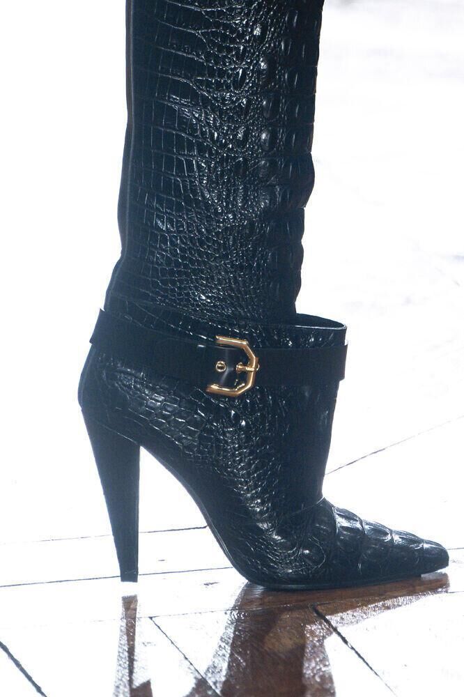 Les bottes du défilé Lanvin automne-hiver 2026-2027 à la Fashion Week de Paris