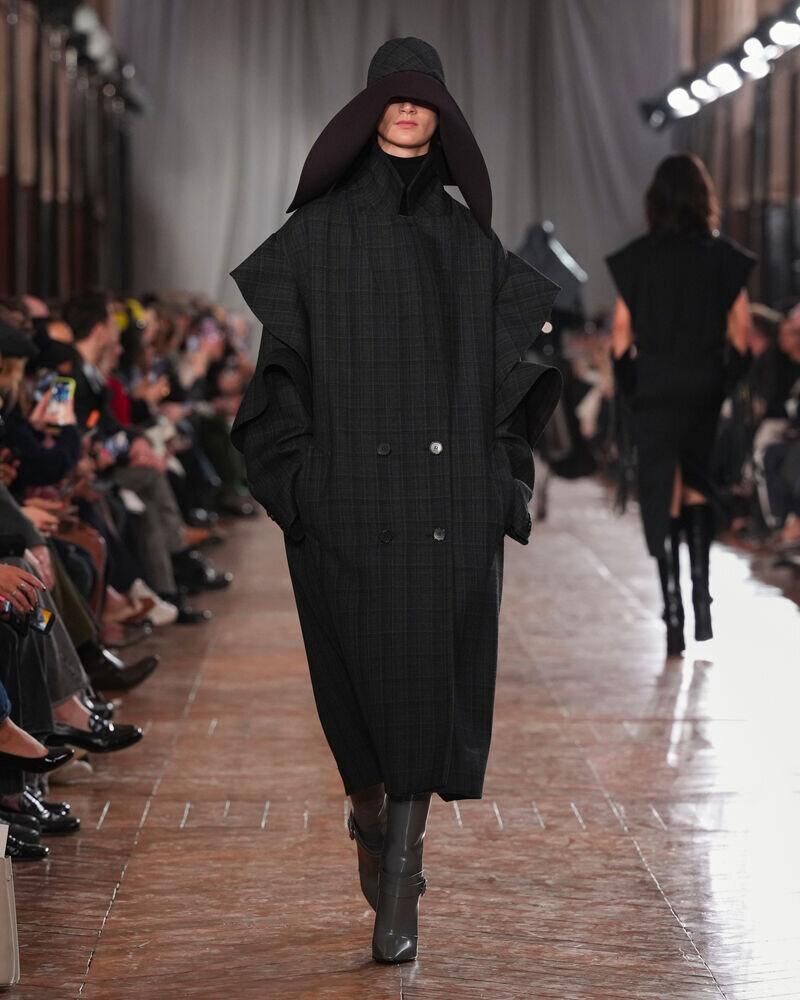Le défilé Lanvin automne-hiver 2026-2027 à la Fashion Week de Paris