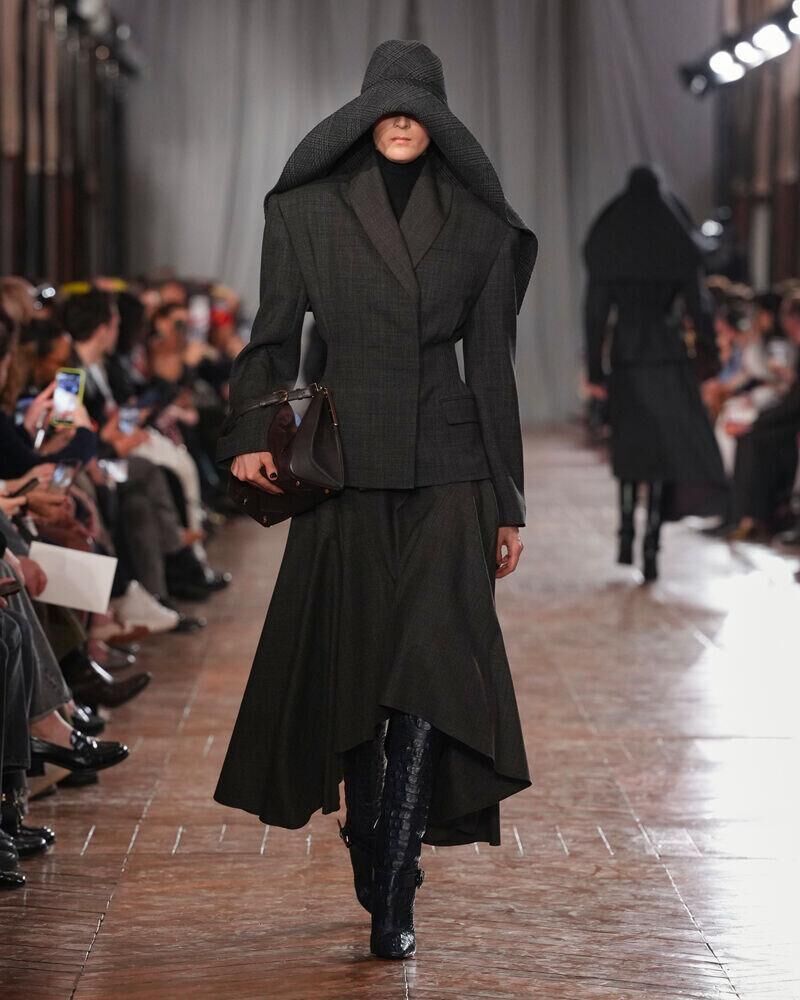 Le défilé Lanvin automne-hiver 2026-2027 à la Fashion Week de Paris