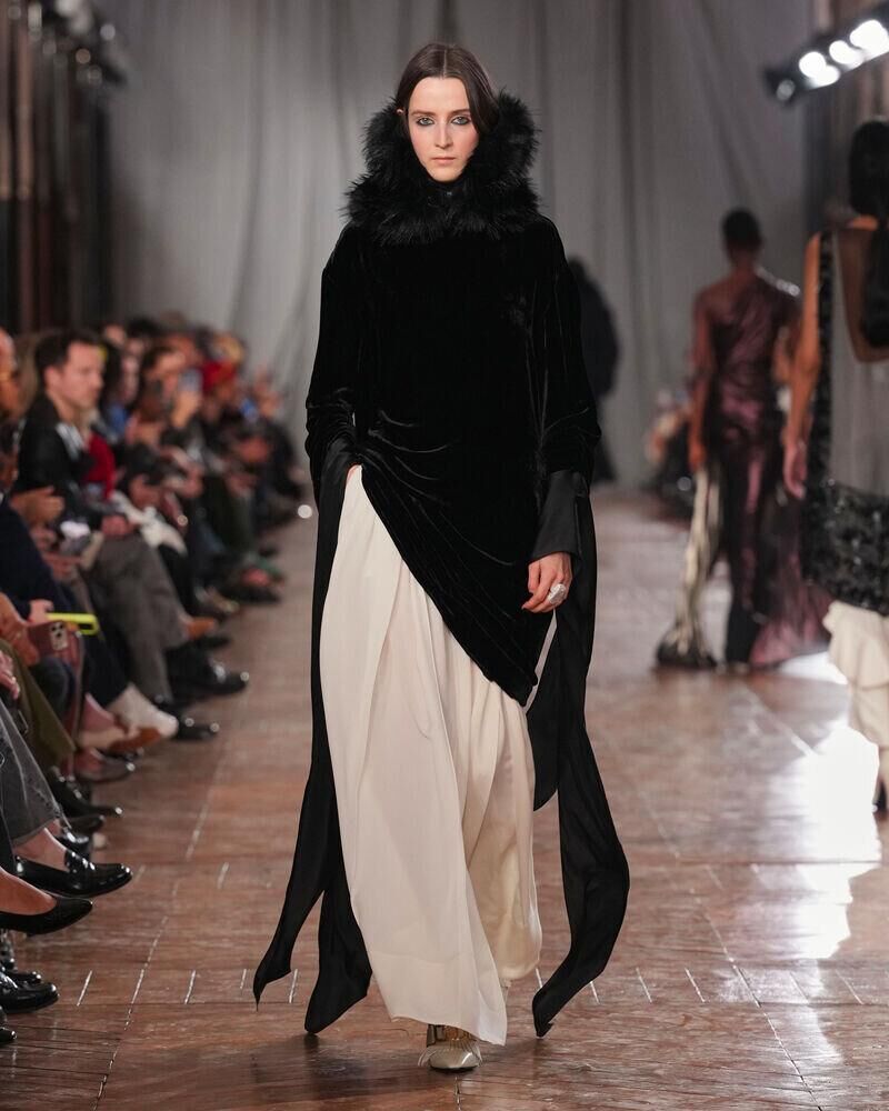 Le défilé Lanvin automne-hiver 2026-2027 à la Fashion Week de Paris