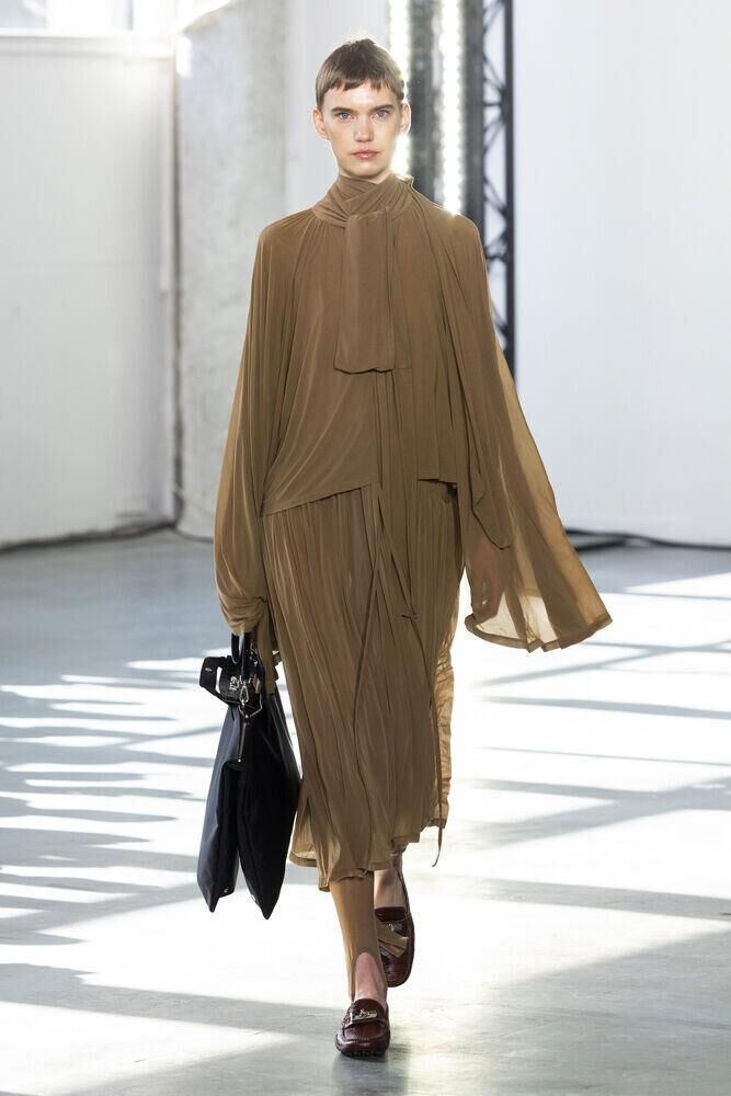 Le défilé Marie Adam-Leenaerdt automne-hiver 2026-2027 à la Fashion Week de Paris