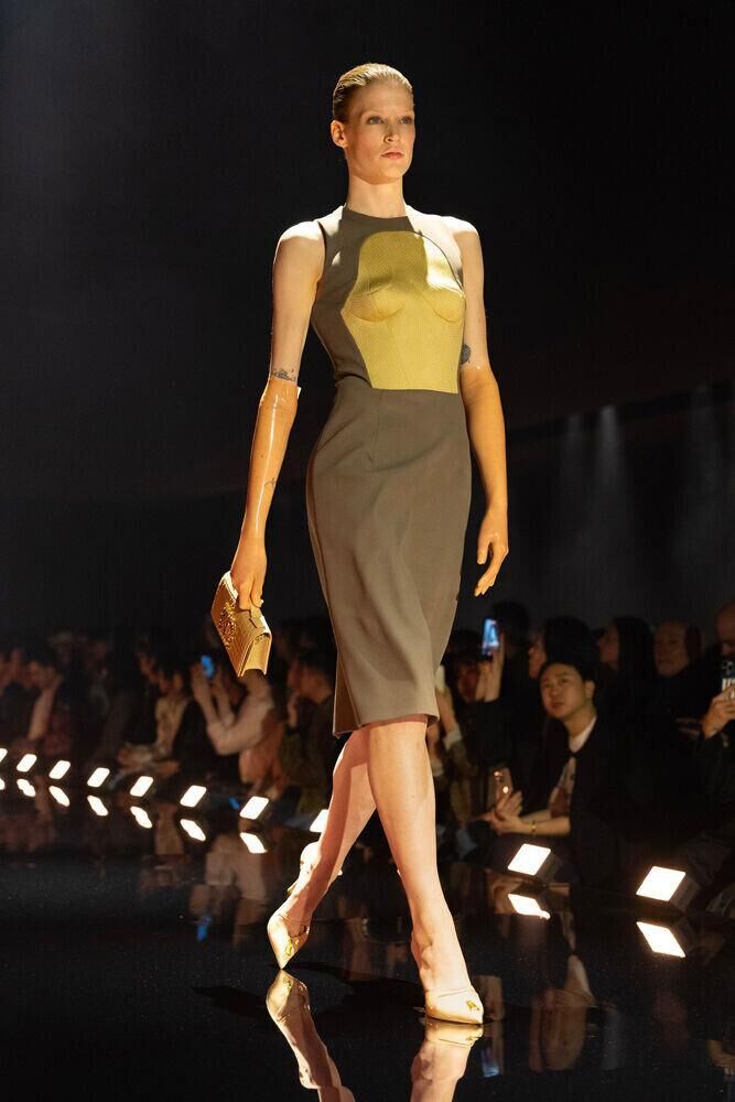 Le défilé Schiaparelli automne-hiver 2026-2027 à la Fashion Week de Paris