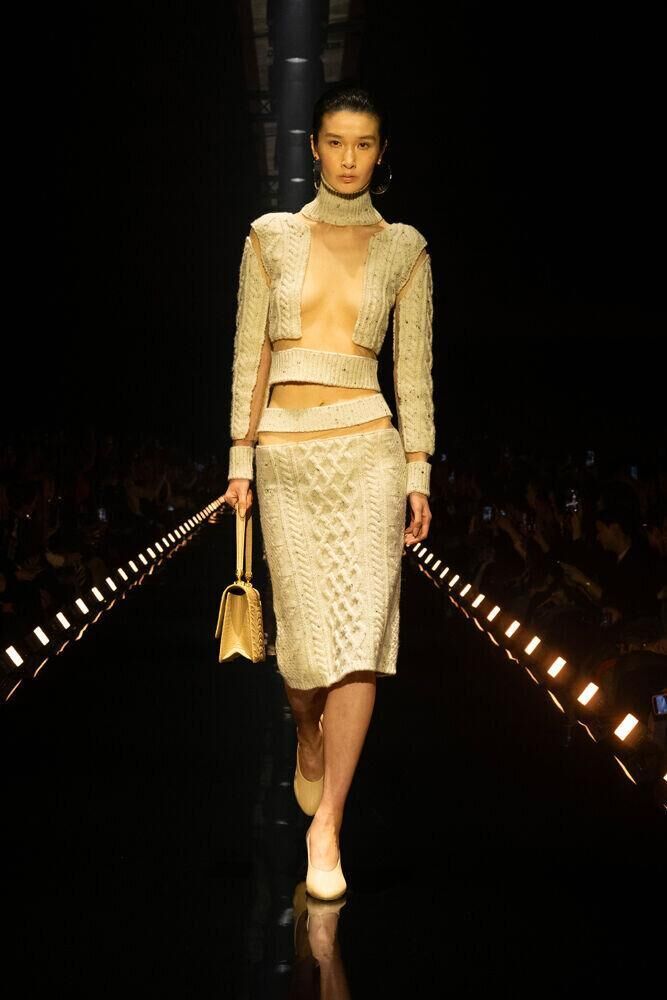 Le défilé Schiaparelli automne-hiver 2026-2027 à la Fashion Week de Paris