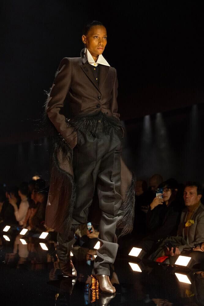 Le défilé Schiaparelli automne-hiver 2026-2027 à la Fashion Week de Paris