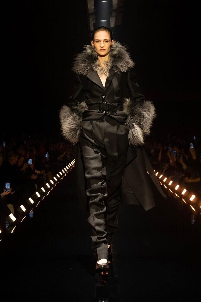 Le défilé Schiaparelli automne-hiver 2026-2027 à la Fashion Week de Paris