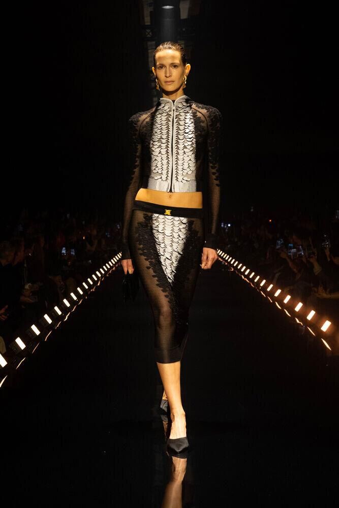 Le défilé Schiaparelli automne-hiver 2026-2027 à la Fashion Week de Paris