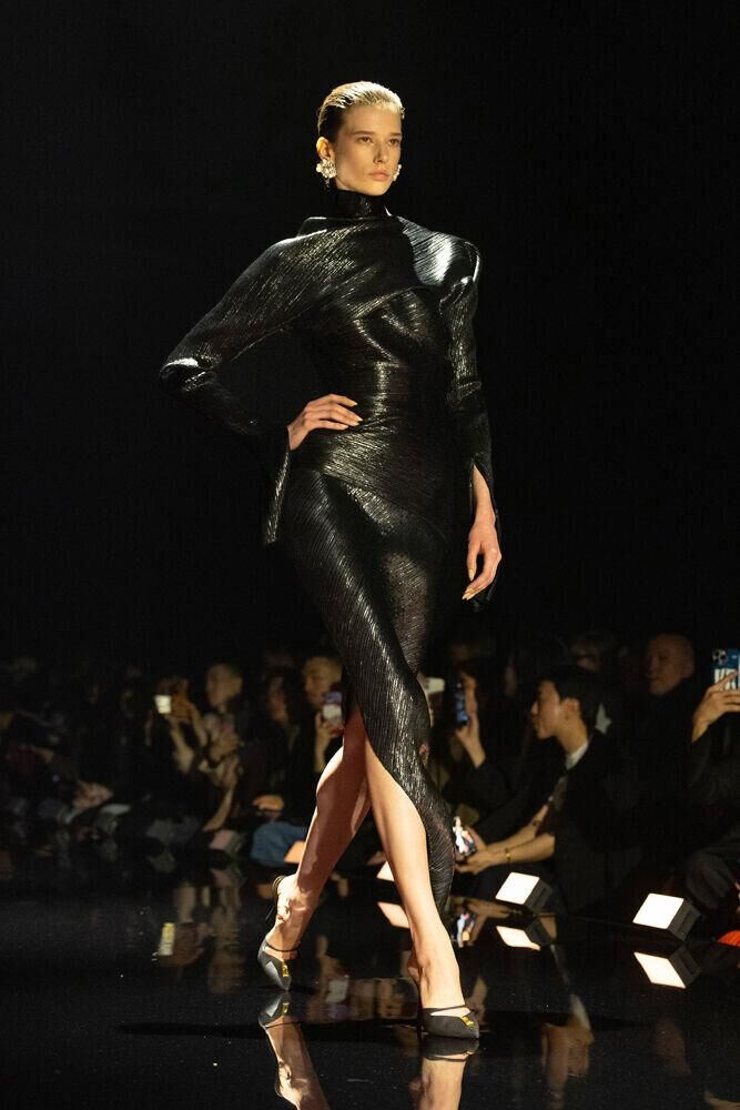 Le défilé Schiaparelli automne-hiver 2026-2027 à la Fashion Week de Paris