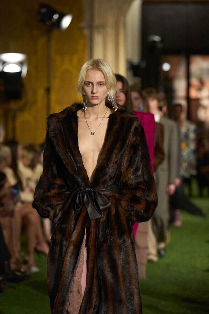 Le défilé Valentino automne-hiver 2026-2027 par Alessandro Michele à Rome