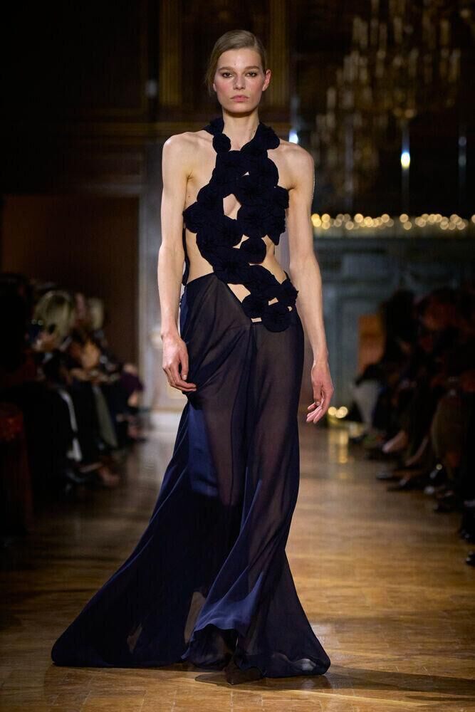 Le défilé Victoria Beckham automne-hiver 2026-2027 à la Fashion Week de Paris