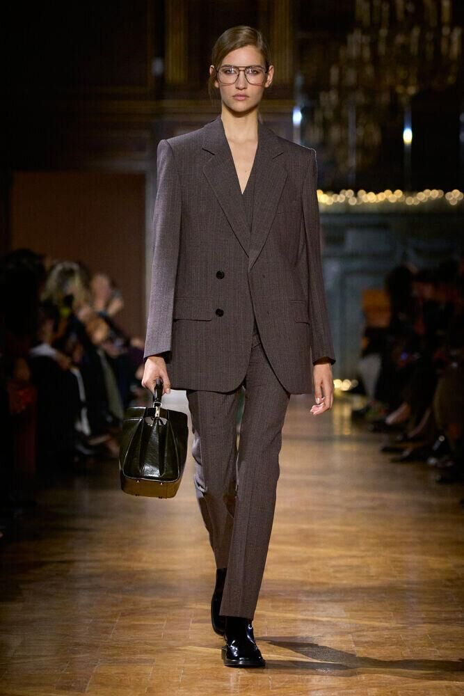 Le défilé Victoria Beckham automne-hiver 2026-2027 à la Fashion Week de Paris