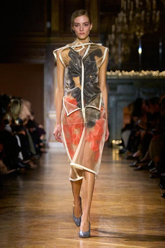 Le défilé Victoria Beckham automne-hiver 2026-2027 à la Fashion Week de Paris