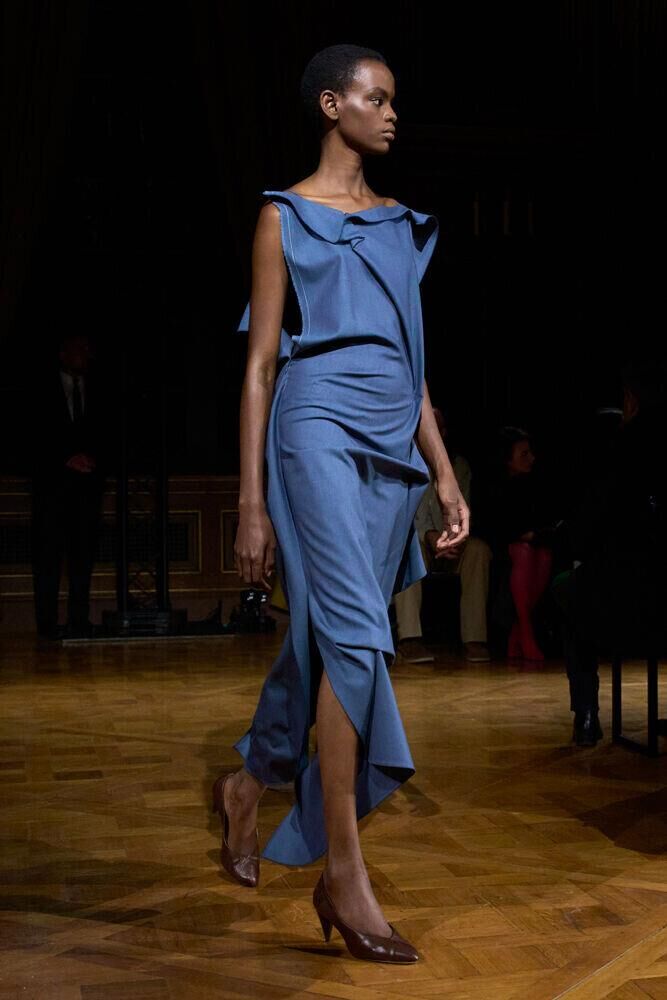 Le défilé Victoria Beckham automne-hiver 2026-2027 à la Fashion Week de Paris