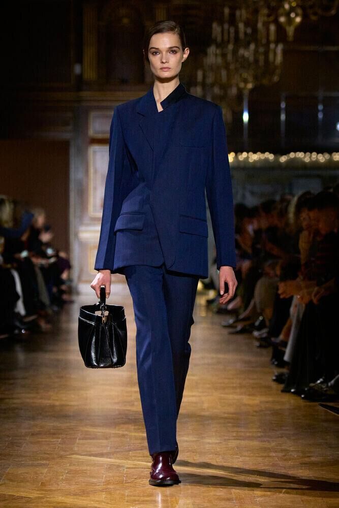 Le défilé Victoria Beckham automne-hiver 2026-2027 à la Fashion Week de Paris