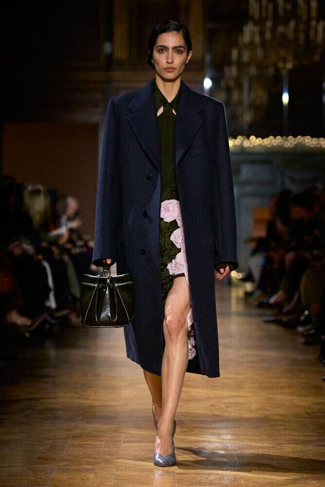 Le défilé Victoria Beckham automne-hiver 2026-2027 à la Fashion Week de Paris